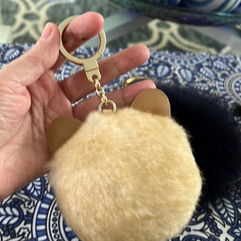 Fuzzy bear bag charm - Picture 2 of 2